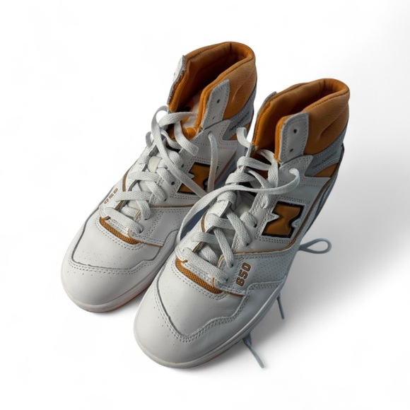 New Balance men’s ' Gray and Orange Sneakers - Picture 2 of 5